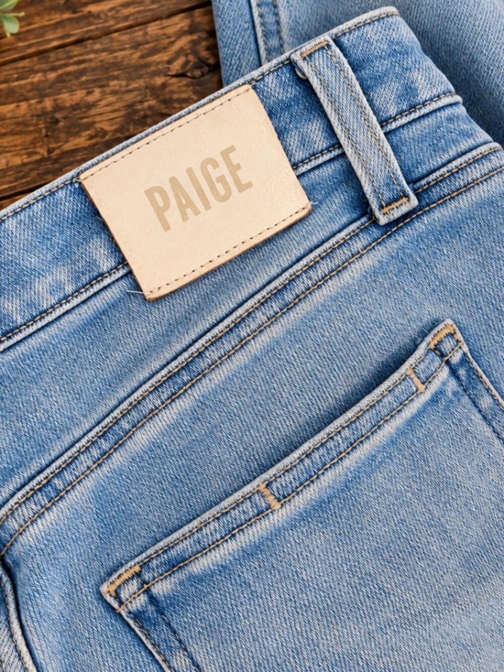 ✨ **PAIGE Cindy Slim Jeans – Size 28 – Light Wash Denim** ✨